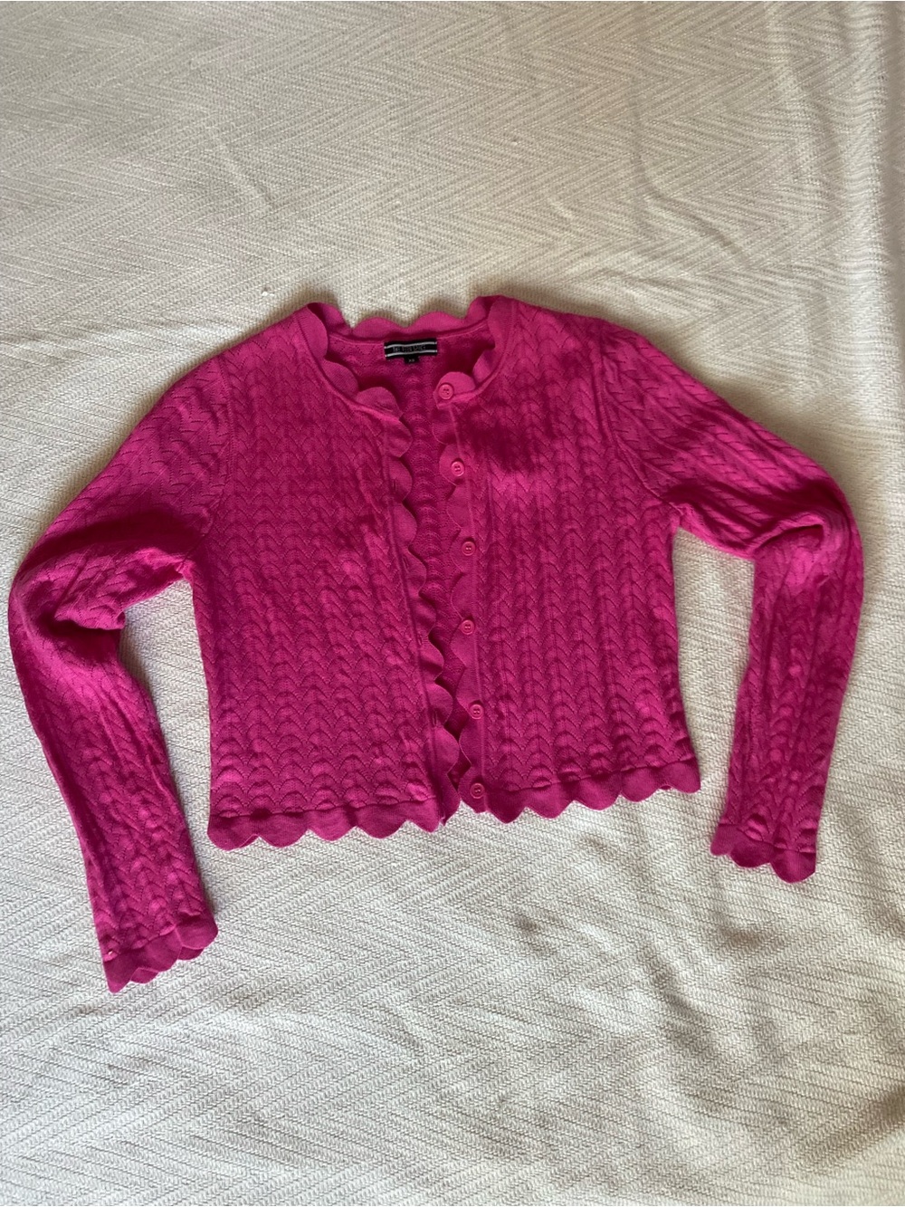 NWOT Elegant Fuchsia Scallop-Edge Cable Knit Cardigan Sweater size XS